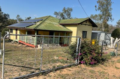 34 FORD STREET TAROOM
