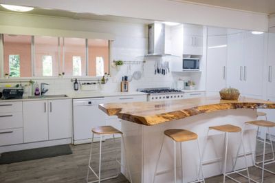 MON-ABRI, 10,000 acres DINGO